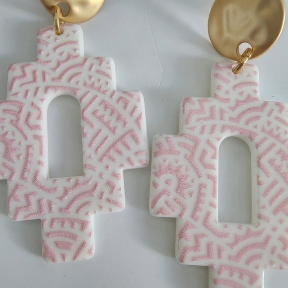 NEW Bohemian Pink Tribal Dangle Earrings - Picture 5 of 7